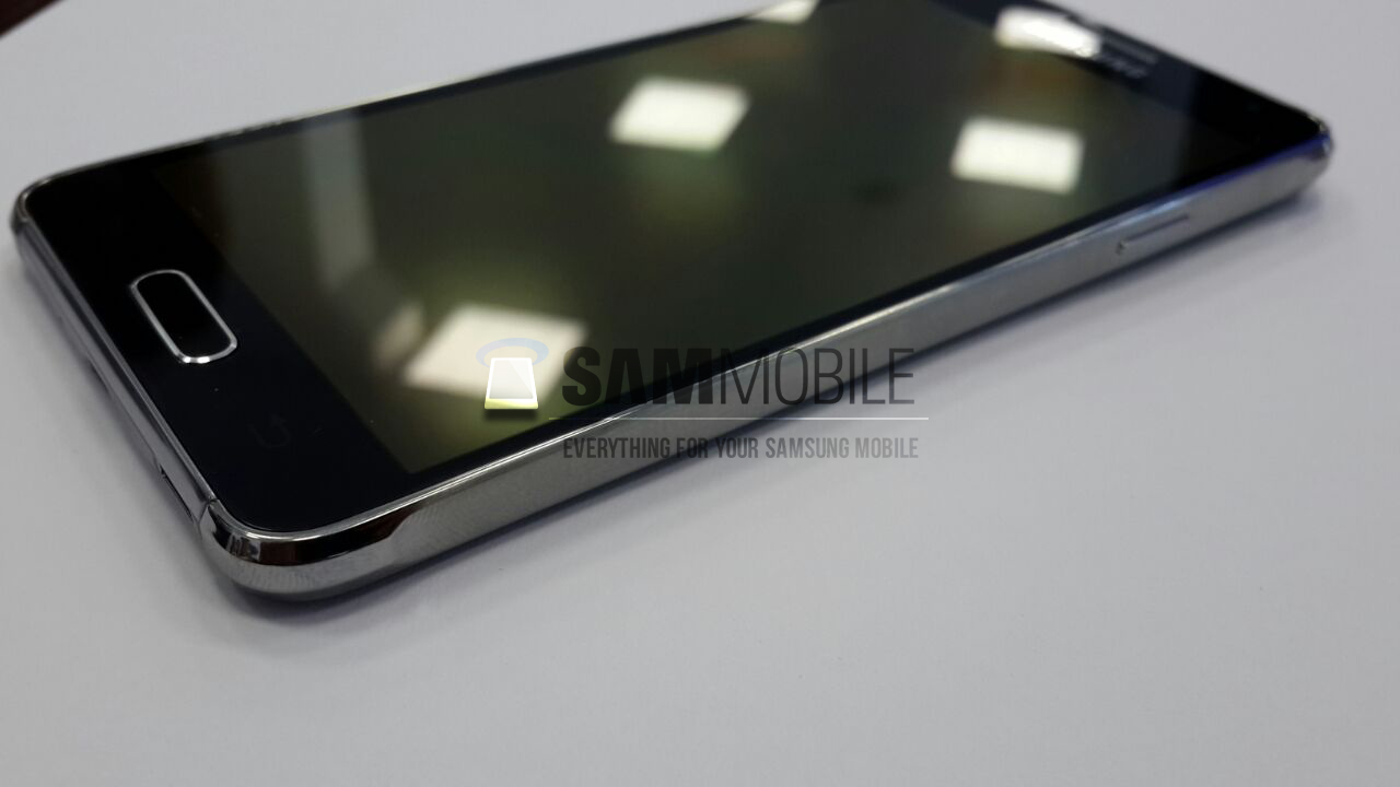 Fotografii și detalii cu Samsung Galaxy Alpha (SM-G850)