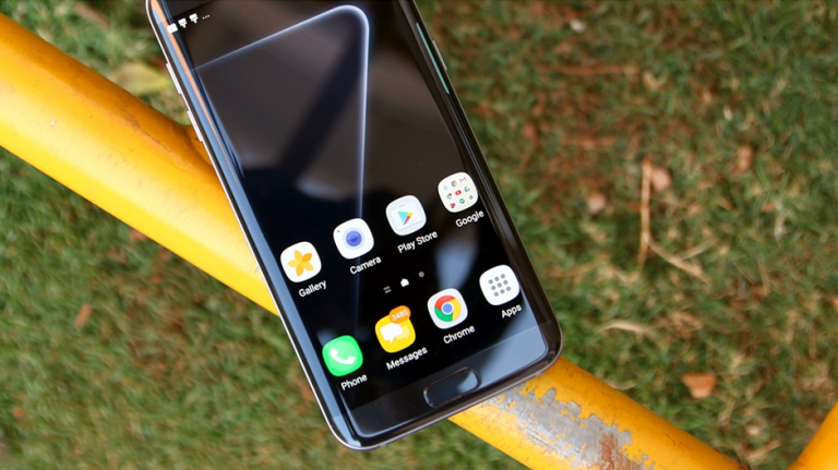 Update – A fost reluată actualizarea | Samsung a oprit temporar actualizarea lui Galaxy S7 și S7 Edge cu Oreo