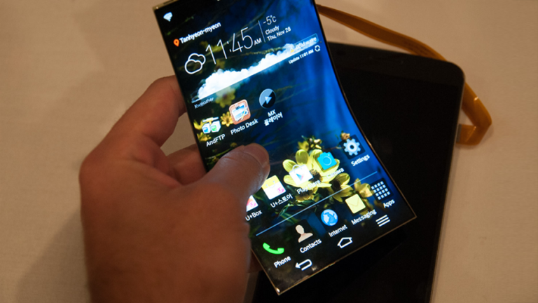 Samsung este pregătit să introducă smartphone-ul pliabil