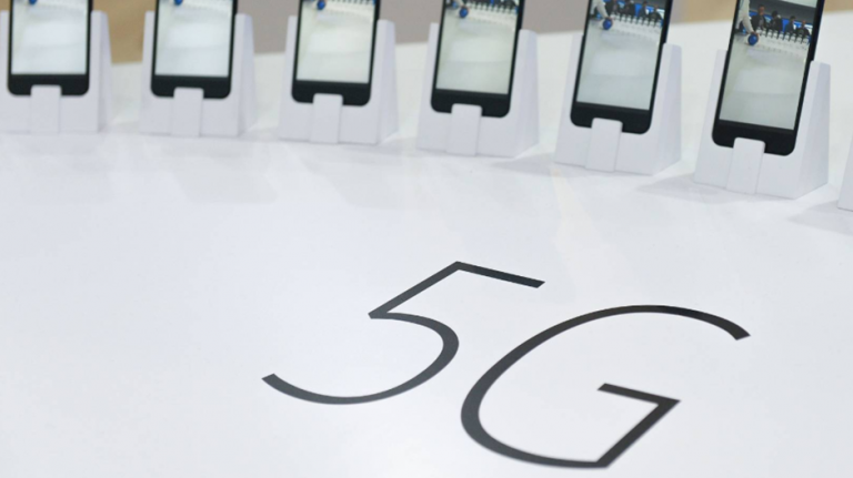 Samsung va lansa primul smartphone 5G din lume în februarie 2019