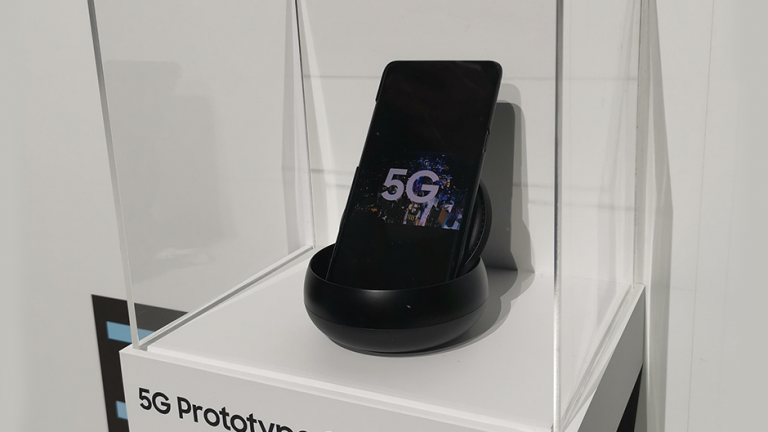 Samsung lansează la vânzare primul smartphone 5G din lume pe 5 aprilie