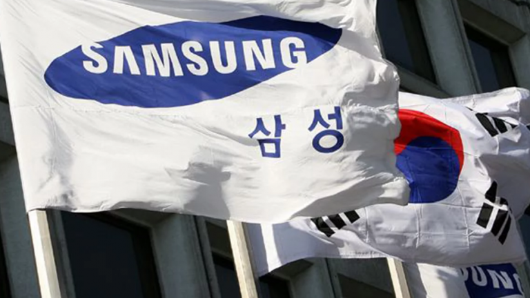 Samsung produce mai multe ecrane OLED pentru noile iPhone-uri Apple