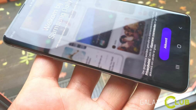 Samsung Galaxy S10 cu Android 10 a adus Samsung Daily