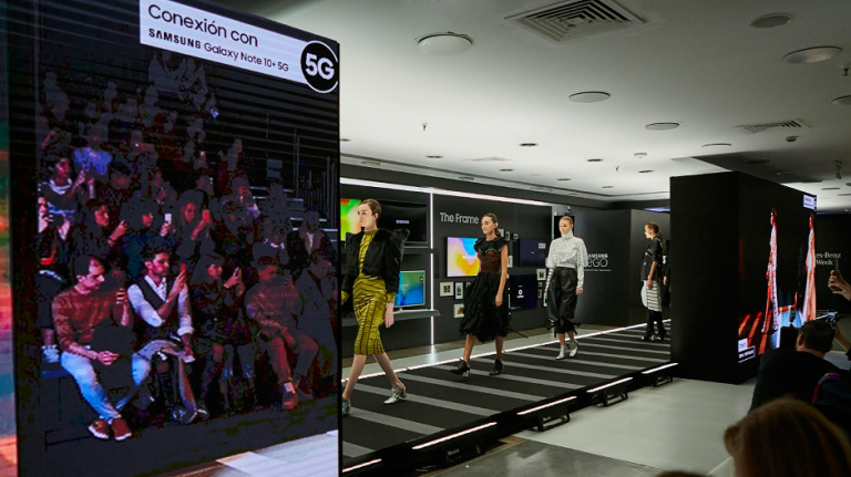 Samsung EGO revoluționează Mercedes-Benz Fashion Week Madrid