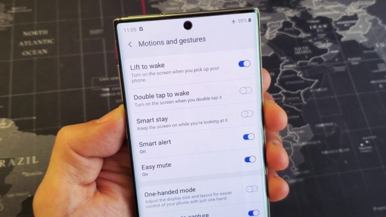 Cum să activați funcția Lift to Wake pe telefoanele Samsung Galaxy