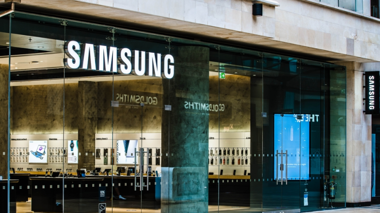 Samsung cel mai preferat brand de smartphone-uri din Marea Britanie