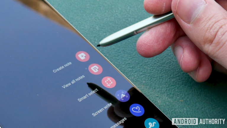 Galaxy Z Fold 3 va veni cu S Pen dar fara un slot dedicat