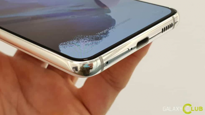 Samsung Galaxy S21 FE confirmat cu procesor Snapdragon
