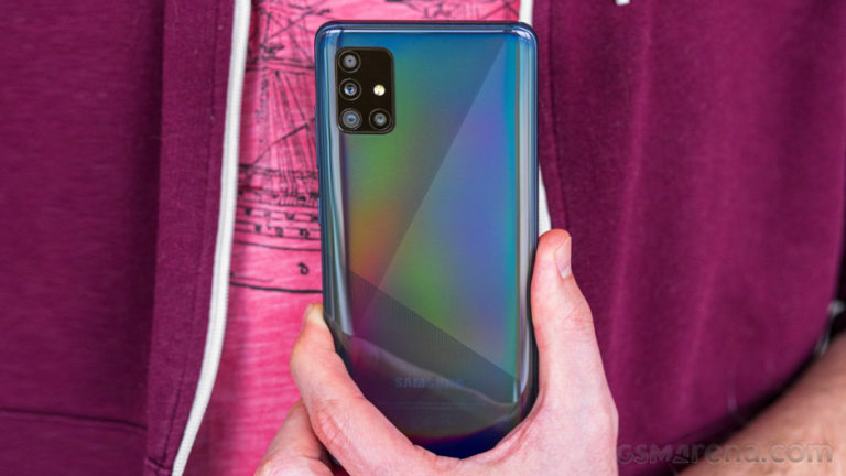 Galaxy A51 din SUA primeste in cele din urma Android 11 si One UI 3
