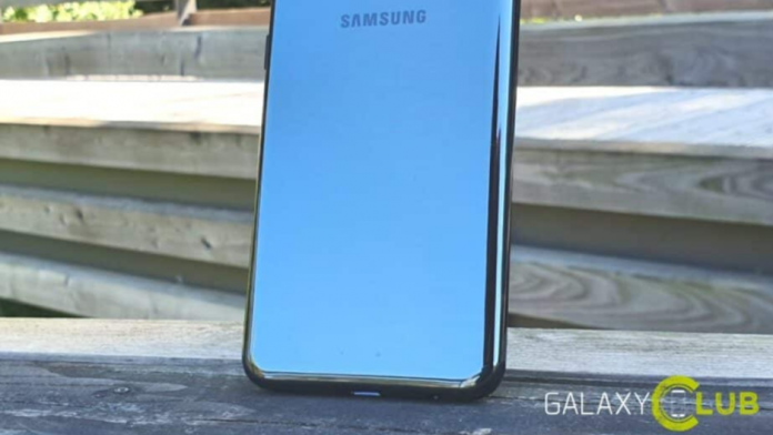 Samsung Galaxy A20e primeste Android 11