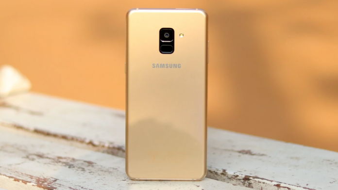 Galaxy A8 2018 primeste a treia actualizare de securitate lunara la rand