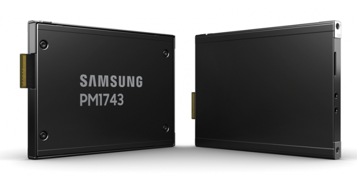 Samsung SSD PCIe 5.0 in lucru este pentru servere de inalta performanta