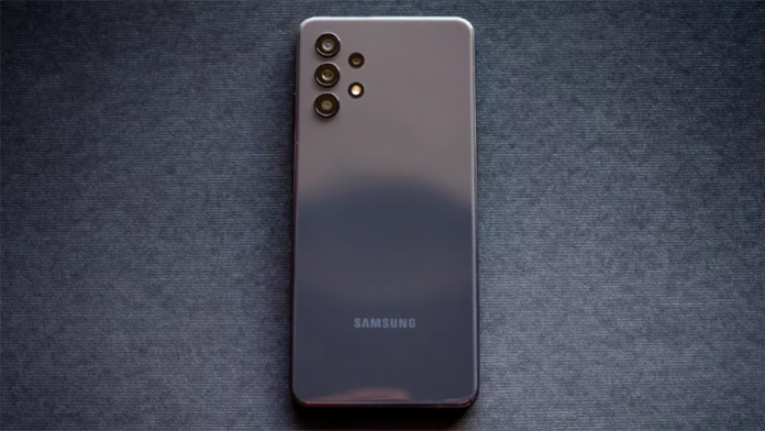 Samsung a lasat actualizarea din iulie 2022 la Galaxy A32