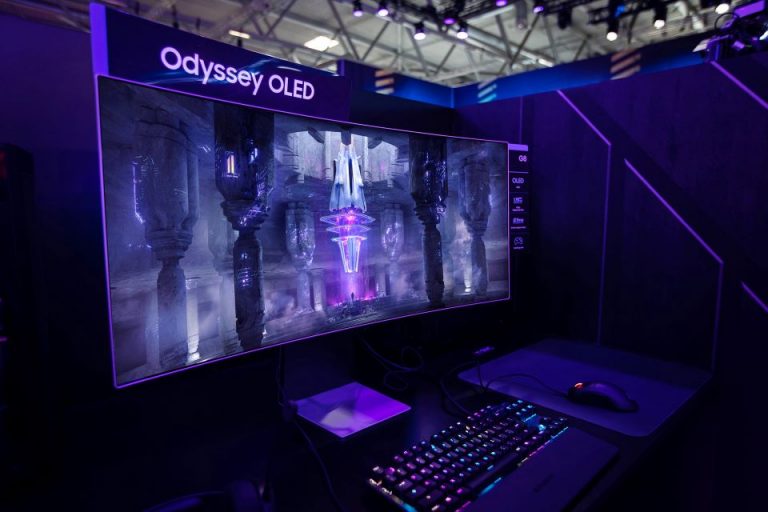 Odyssey OLED G8 primul monitor Samsung OLED