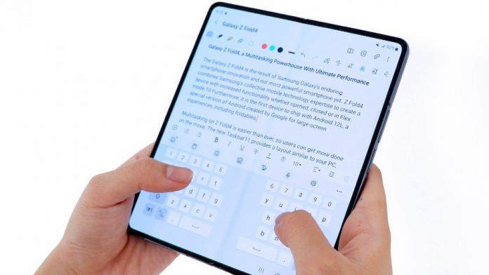 Galaxy Z Fold 4 actualizarea din decembrie Galaxy Z Fold 4 actualizarea din decembrie