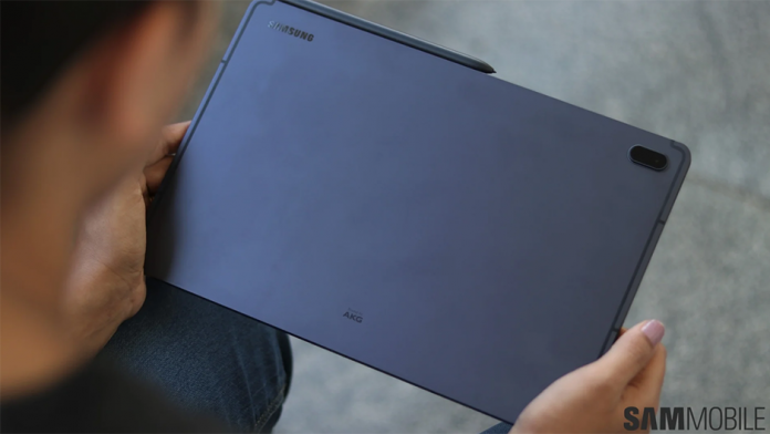 Tableta Galaxy Tab S7 FE primeste actualizarea la Android 13