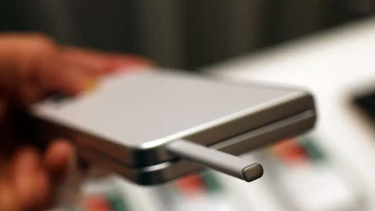 De ce nu are Samsung Galaxy Z Fold 5 un slot pentru S Pen