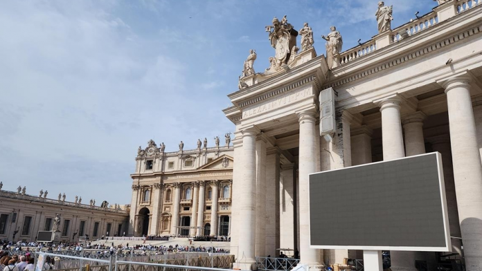 Ecrane Smsung LED gigantice instalate la Vatican
