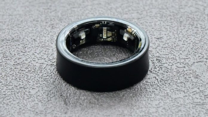 Samsung-Mobile-Wearable-Galaxy-Ring-Unboxing_main8