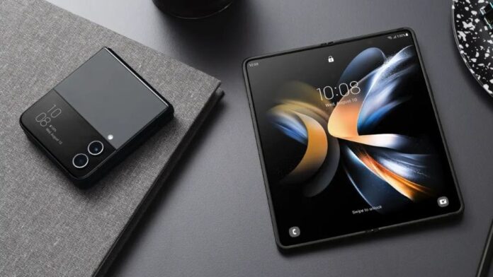 Flip 4 si Galaxy Z Fold 4