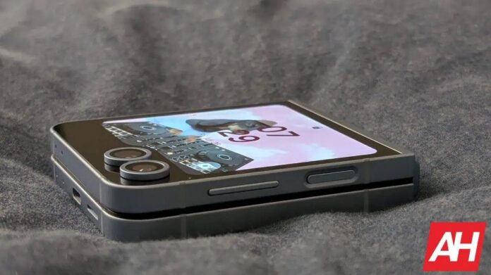 Galaxy Z Flip 7 design