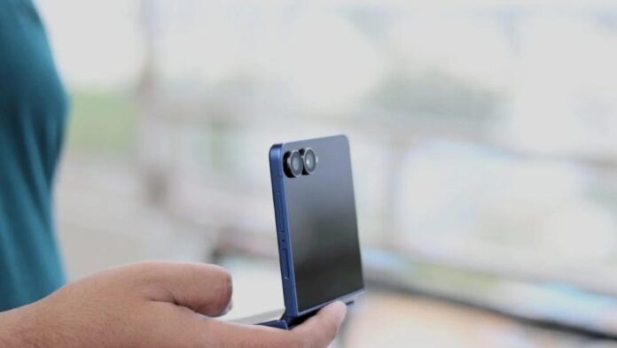 Galaxy Z Flip 8 Galaxy Z Flip 8