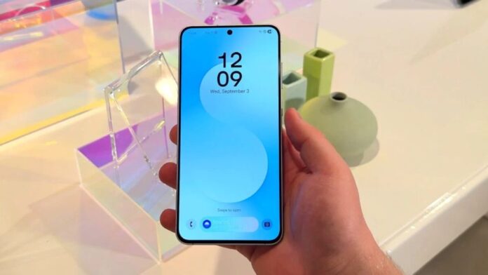 Galaxy-S25-FE-display