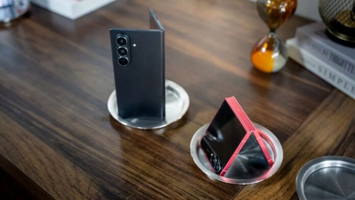 Samsung Galaxy-Z-Fold-8